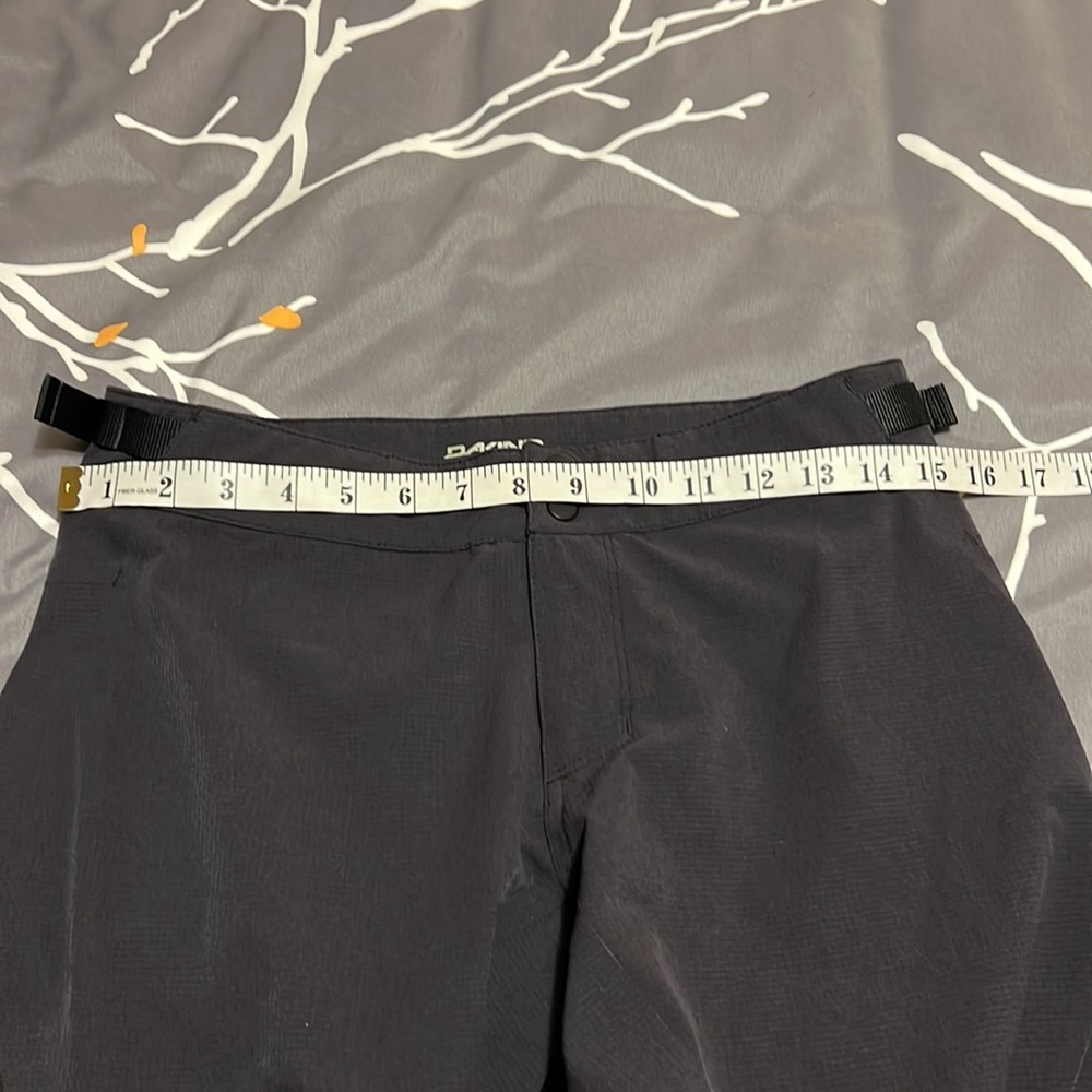 Dakine Black Athletic Men Shorts - Picture 5 of 5